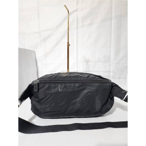 Authentic PRADA Nylon Tessuto Montagna Messenger Bag Black - Picture 4 of 15
